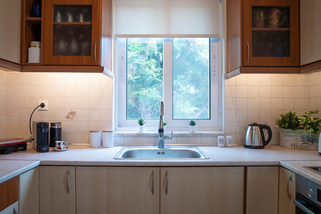 Helios: Charming Beach Home Next To Crystal Waters Nea Makri Ngoại thất bức ảnh